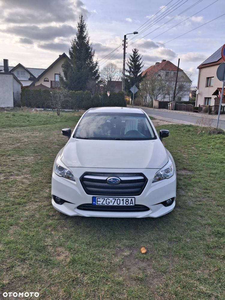 Subaru Legacy 2.5i Sport - 12