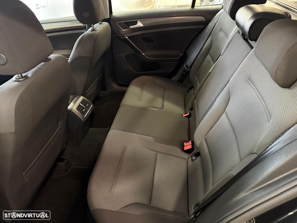 VW Golf Variant 1.6 TDi Confortline - 6