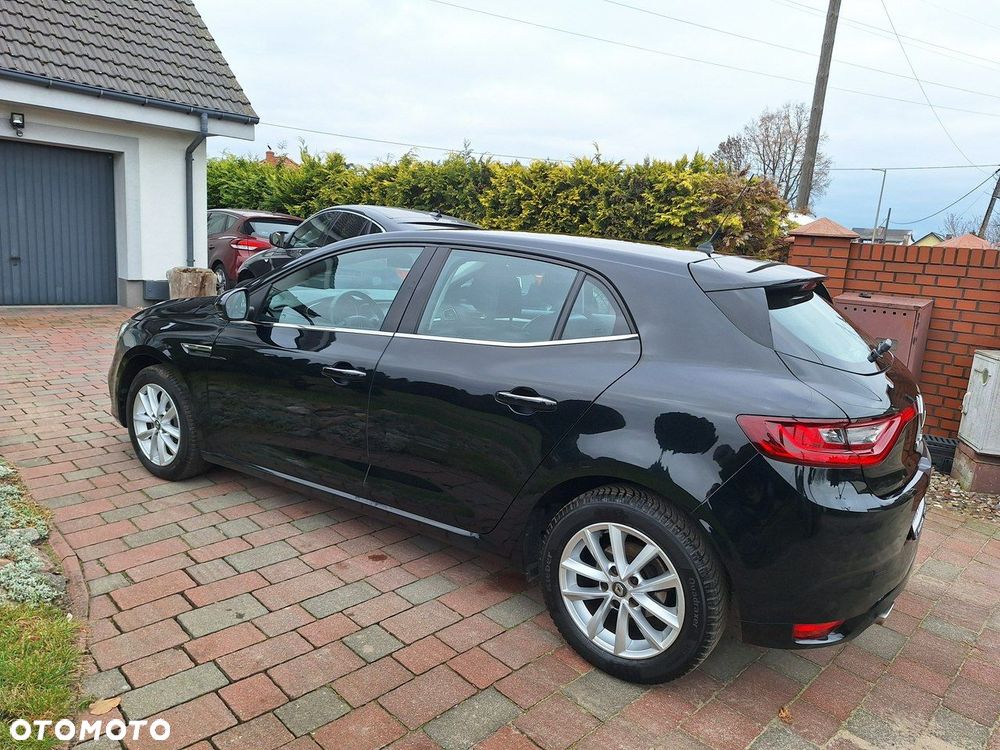 Renault Megane ENERGY TCe 100 PLAY - 8