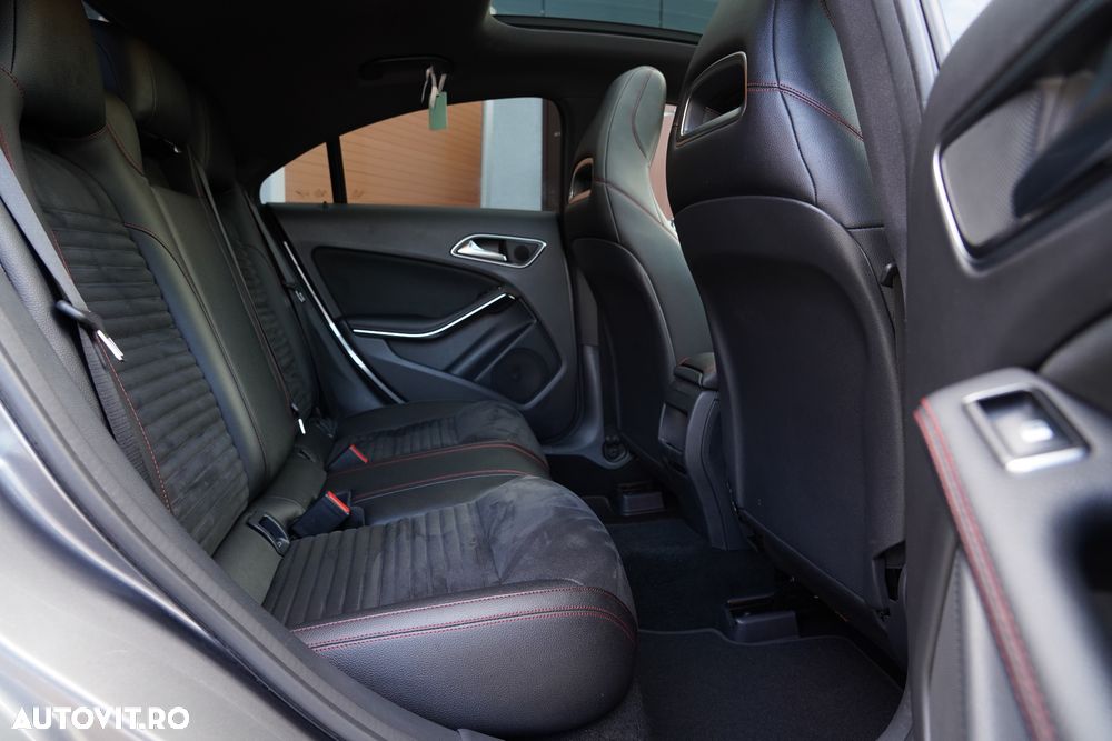 Mercedes-Benz CLA 200 - 16