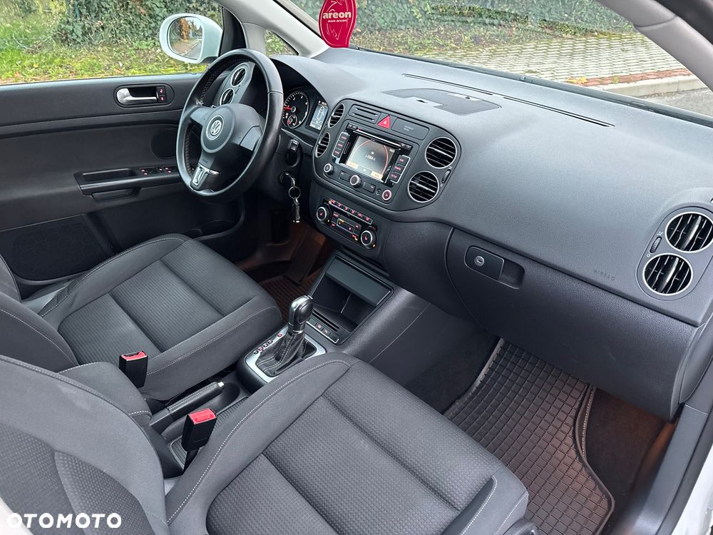 Volkswagen Golf Plus - 11
