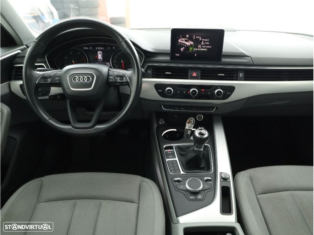 Audi A4 Avant 2.0 TDI - 18