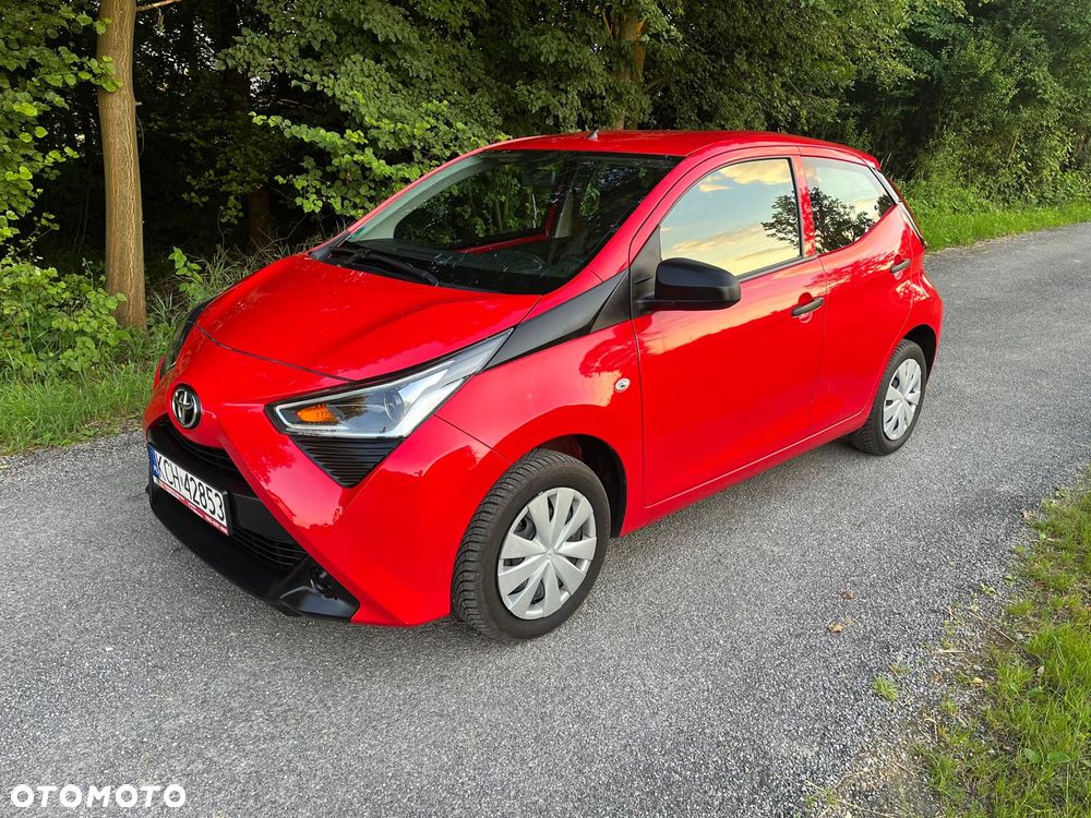 Toyota Aygo x-play - 3