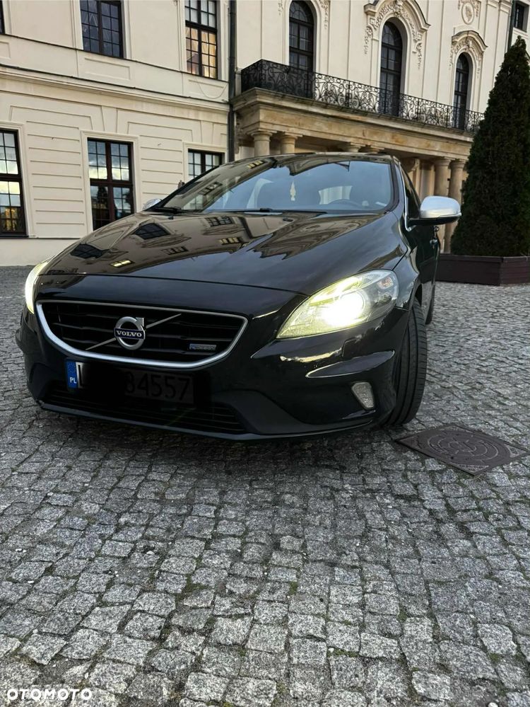 Volvo V40 D3 R-Design - 4