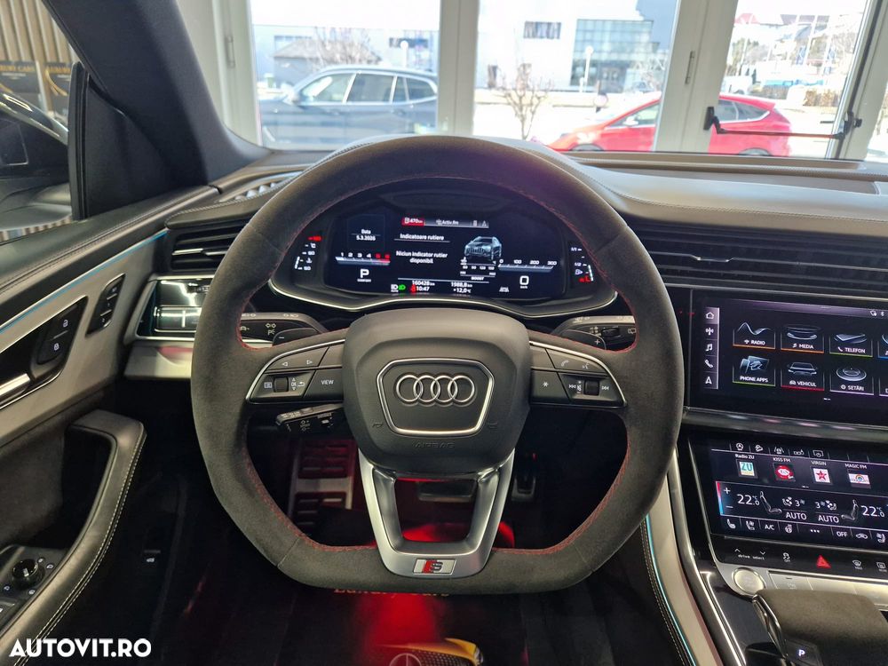 Audi Q8 - 12