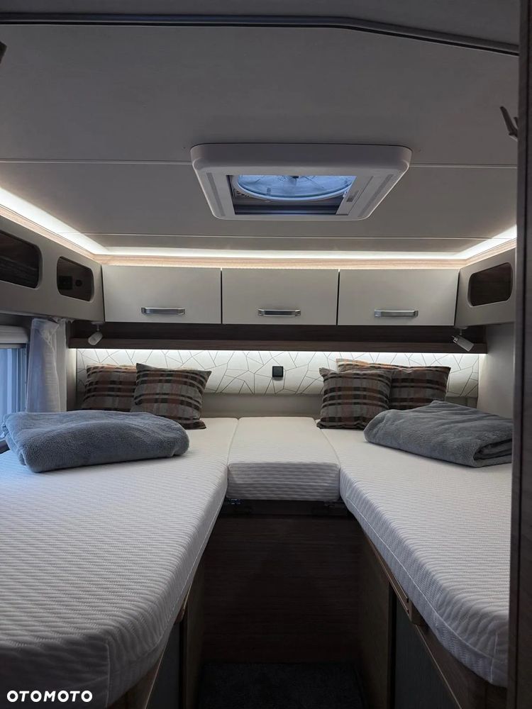 Weinsberg Weinsberg CaraCompact Suite MB 640 MEG EDITION [PEPPER] - 12