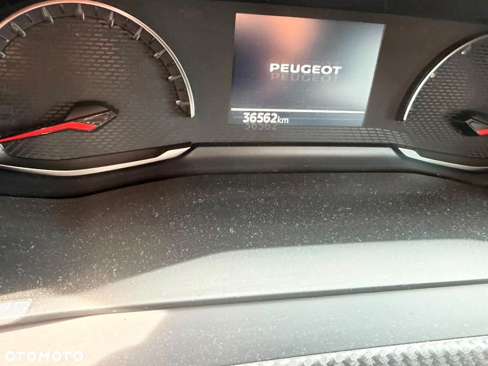 Peugeot 2008 1.2 PureTech Allure Pack S&S EAT8 - 7
