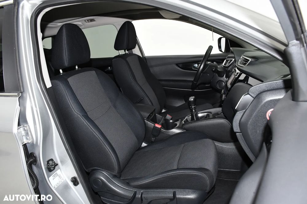 Nissan Qashqai 1.5 DCI N-Connecta - 14