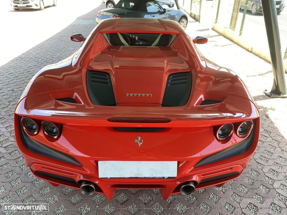 Ferrari F8 Tributo Standard - 37