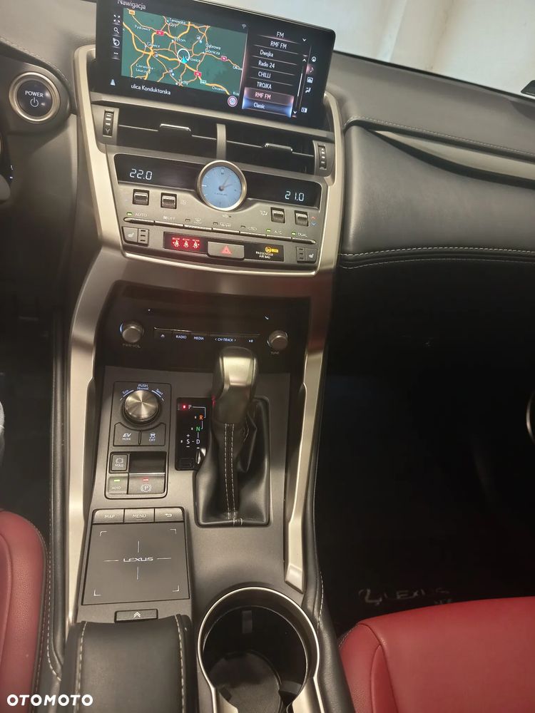 Lexus NX 300h F Impression AWD - 7