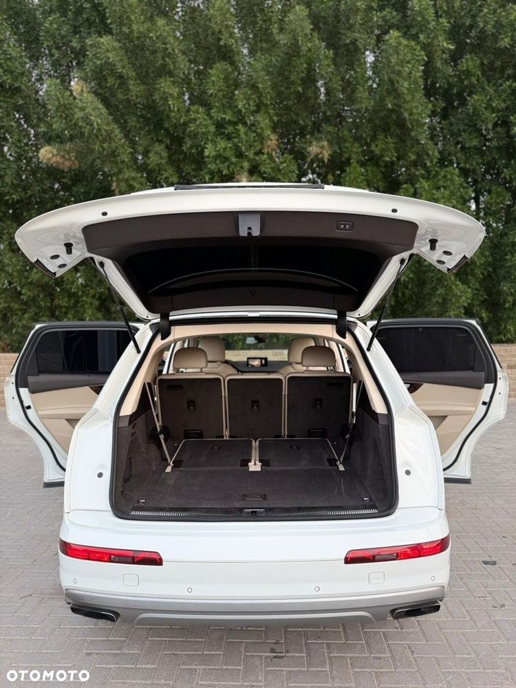 Audi Q7 - 8