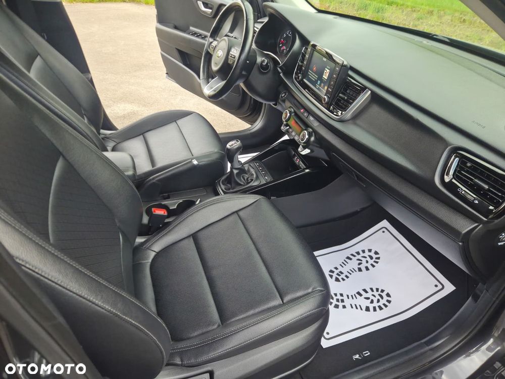 Kia Rio 1.4 L - 16