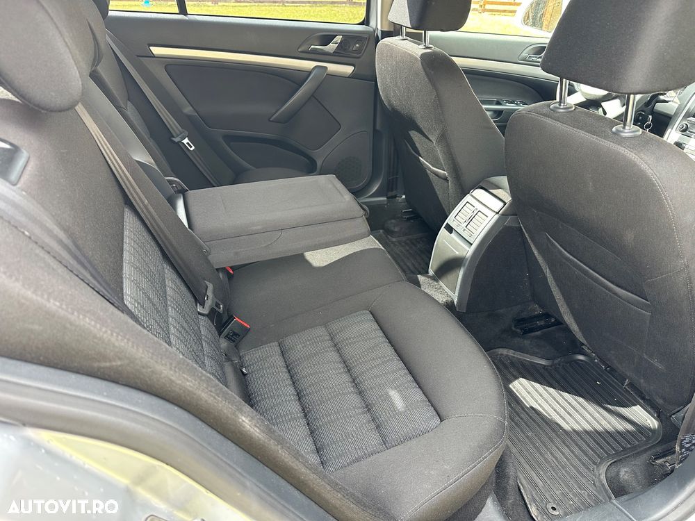 Skoda Octavia 2.0 TDI Ambiente - 8
