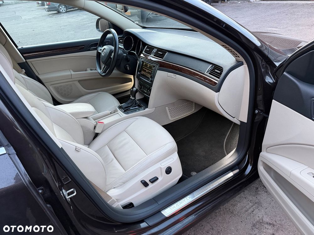 Skoda Superb - 11