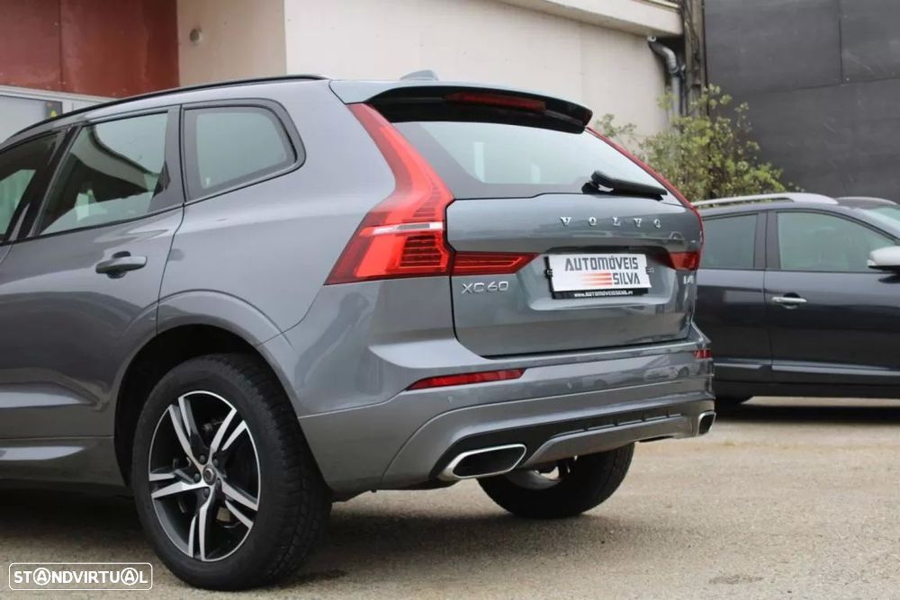 Volvo XC 60 2.0 D4 R-Design Geartronic - 14