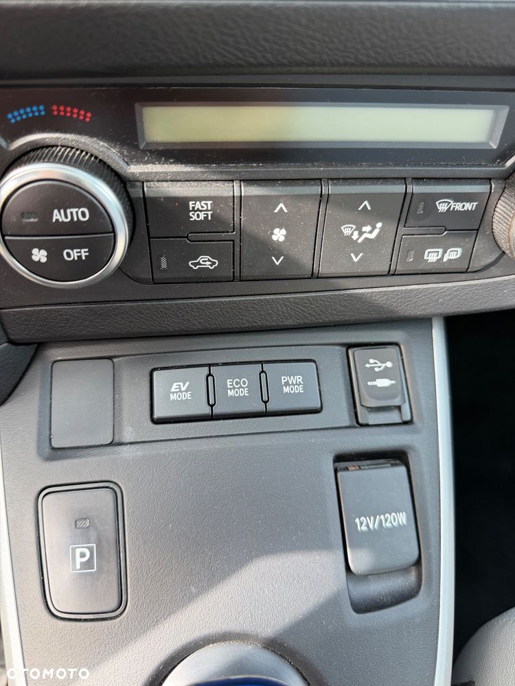 Toyota Auris - 23