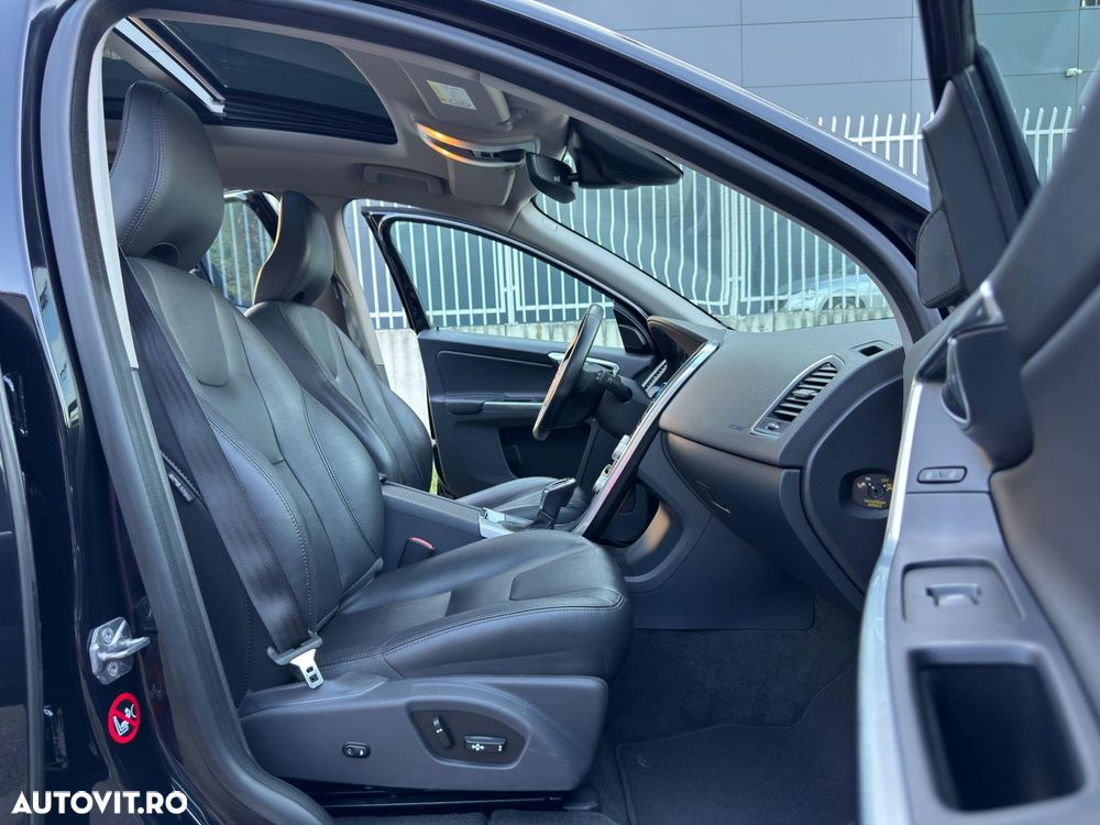 Volvo XC 60 D4 Geartronic Summum - 34