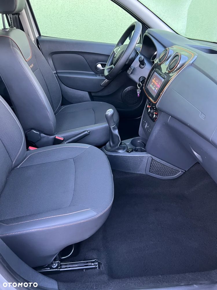 Dacia Sandero Stepway - 12