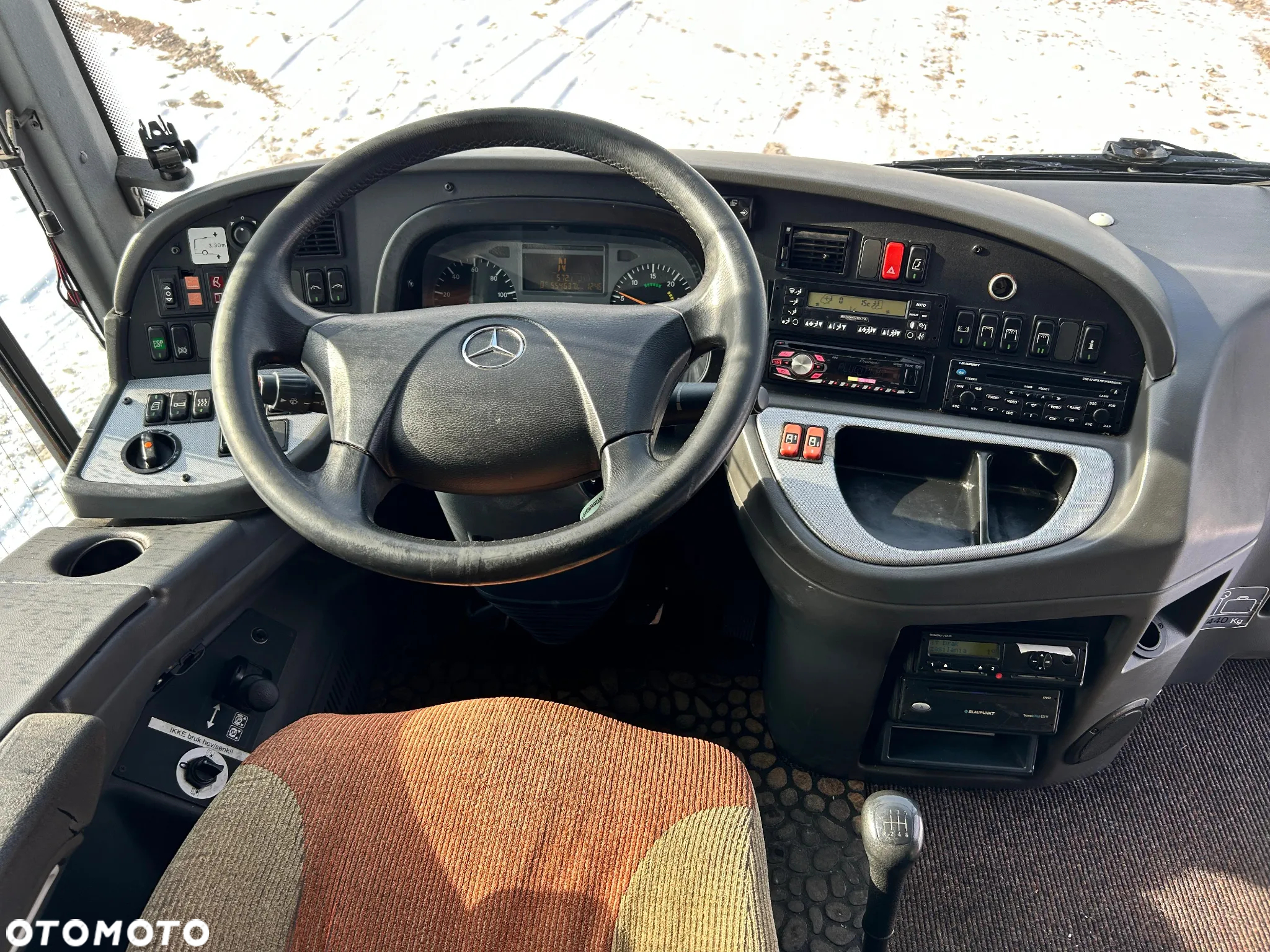 Mercedes-Benz Tourino - 12