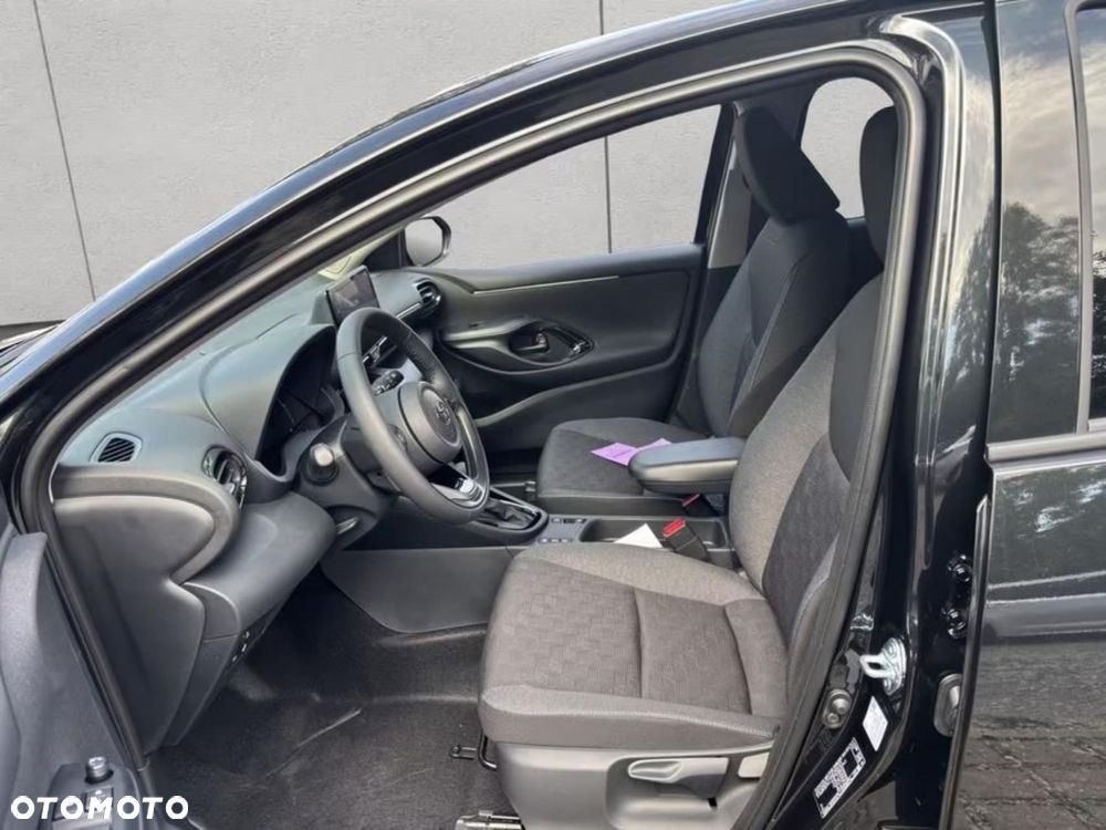 Toyota Yaris - 9
