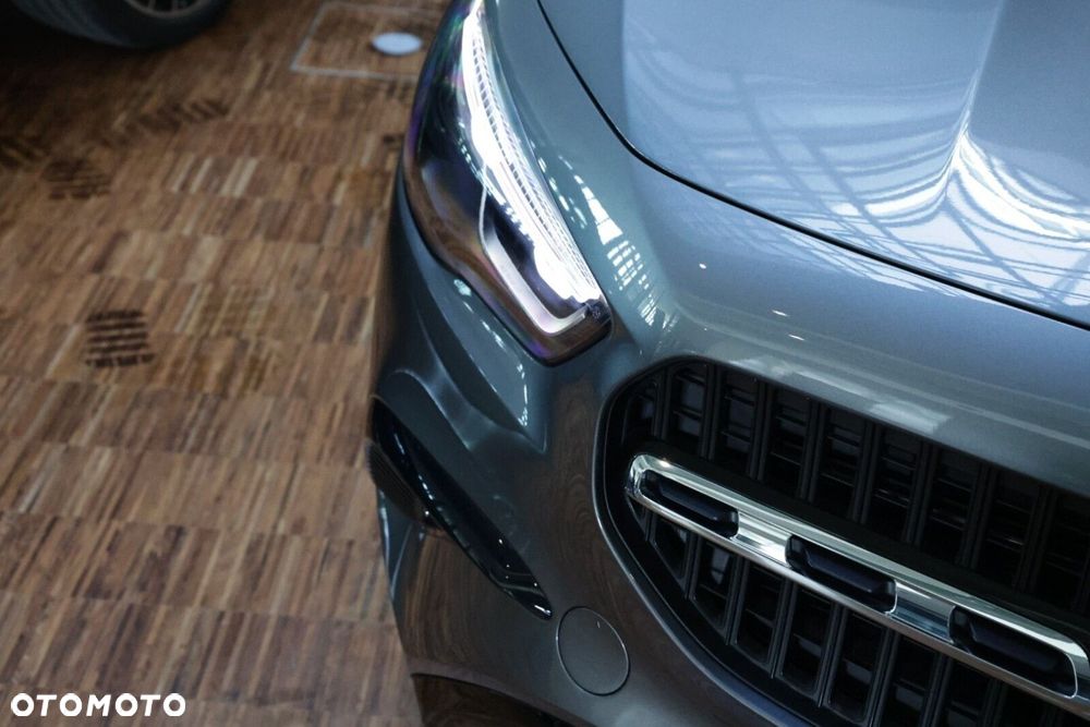 Mercedes-Benz GLA - 6