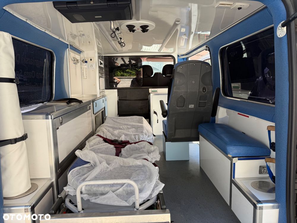 Opel VIVARO Karetka AMBULANS - 13
