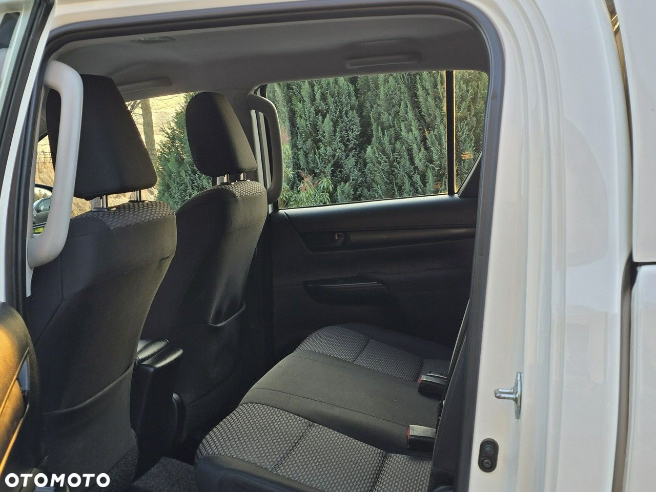 Toyota Hilux - 7