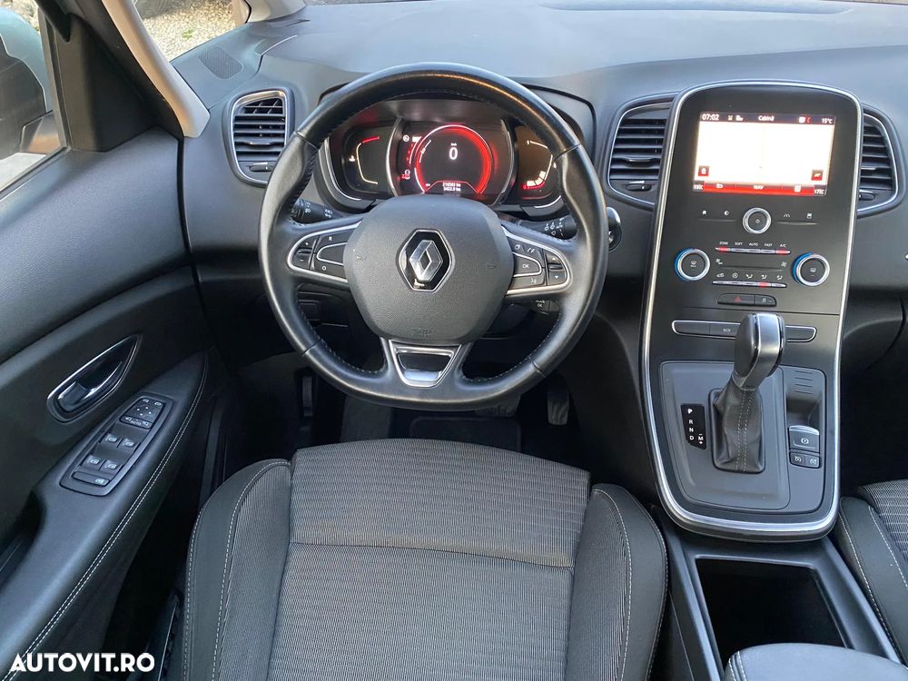 Renault Grand Scenic - 14