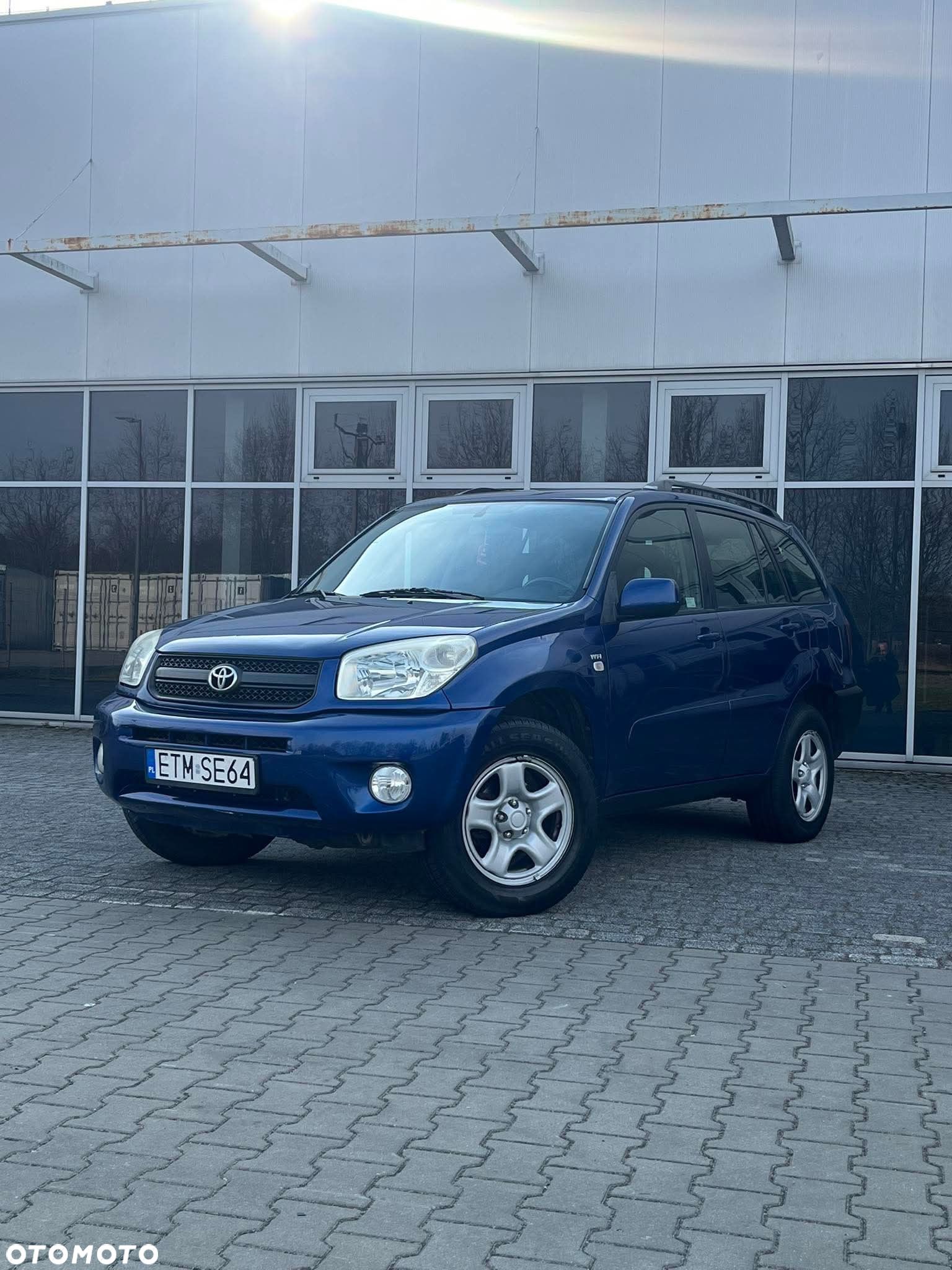 Toyota RAV4 1.8 VVT-i Luna 2WD - 1
