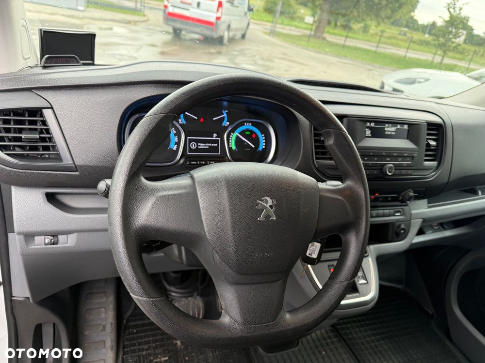 Peugeot e - Expert - 17