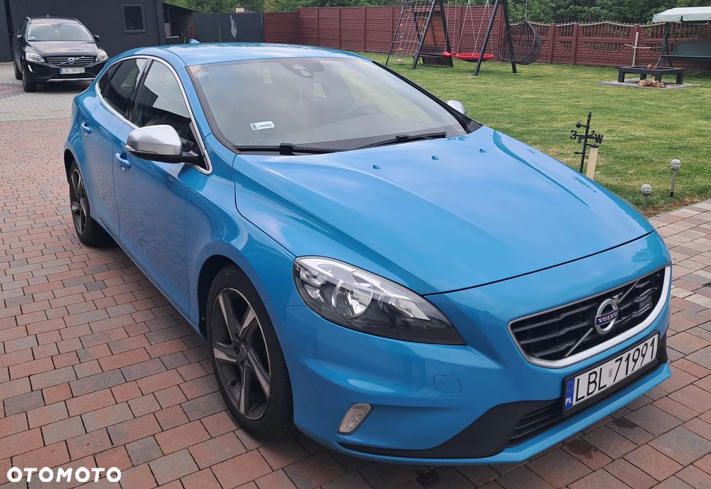 Volvo V40 D2 R-Design - 11