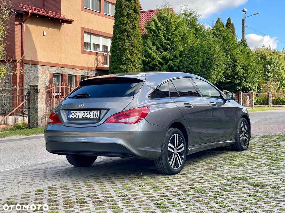 Mercedes-Benz CLA 180 d Shooting Brake - 16