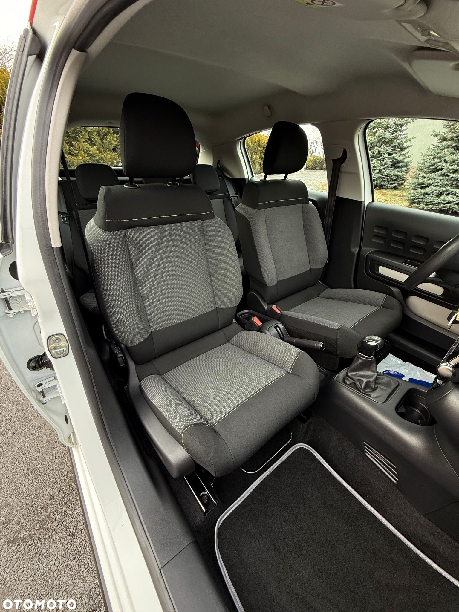 Citroën C3 1.2 PureTech GPF Live - 4