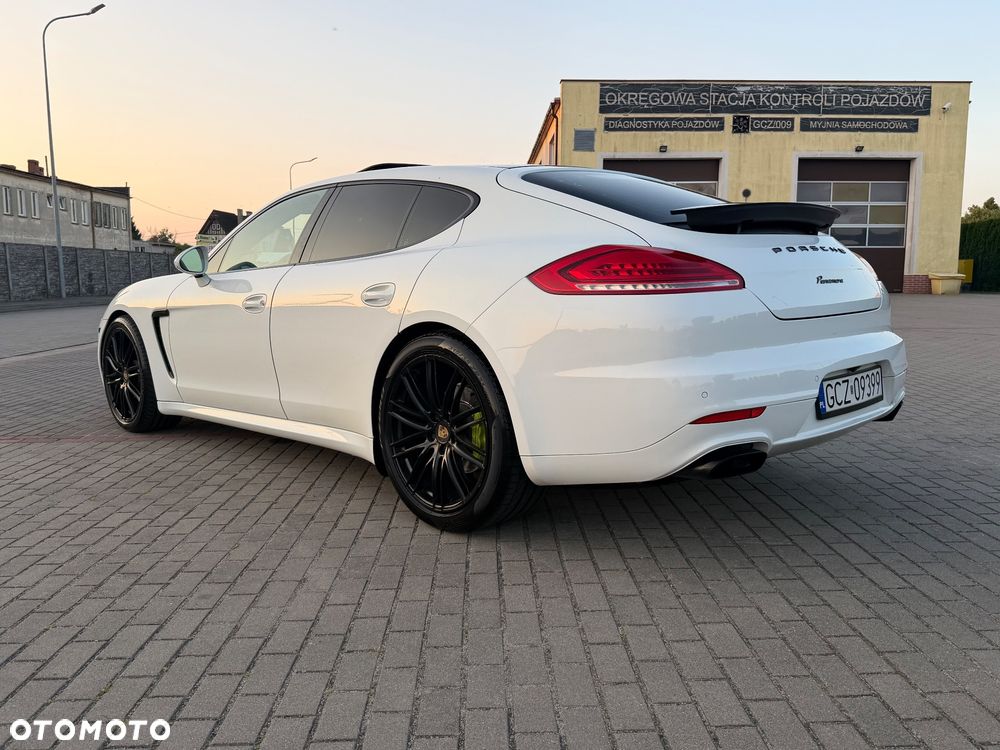 Porsche Panamera 4 Edition - 6