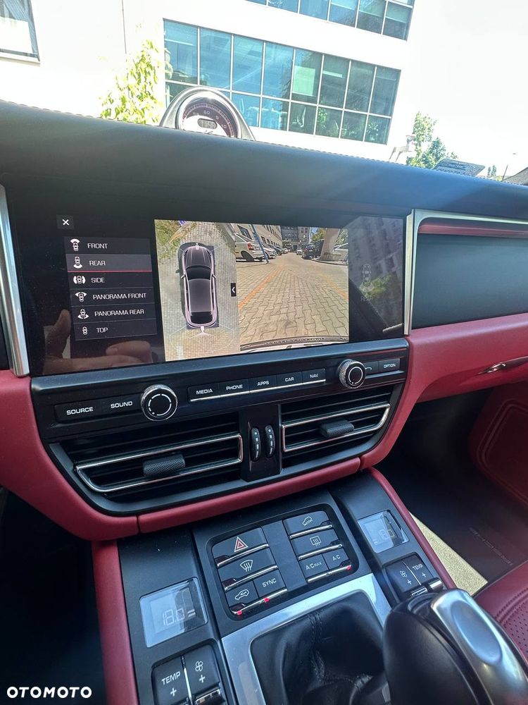 Porsche Macan - 12