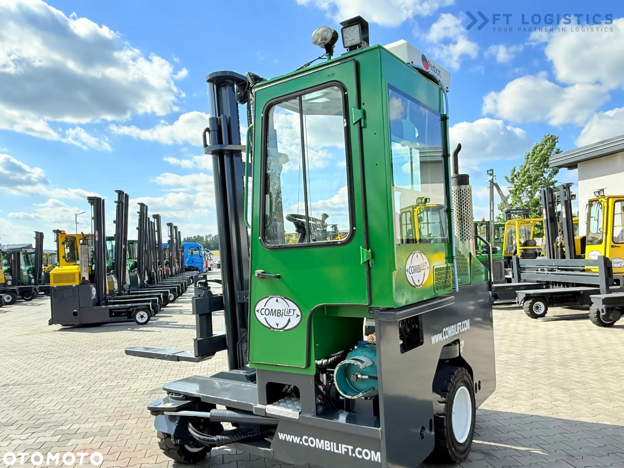 Combilift C3500 / DUPLEX 4100MM / GAS / WYSUWNE WIDŁY / KABINA / OGRZEWANIA + KLIMATYZACJA / JAK NOWY - 25