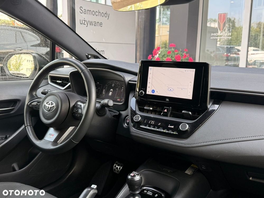 Toyota Corolla - 12