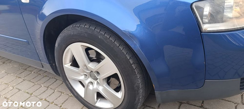 Audi A4 Limousine - 11