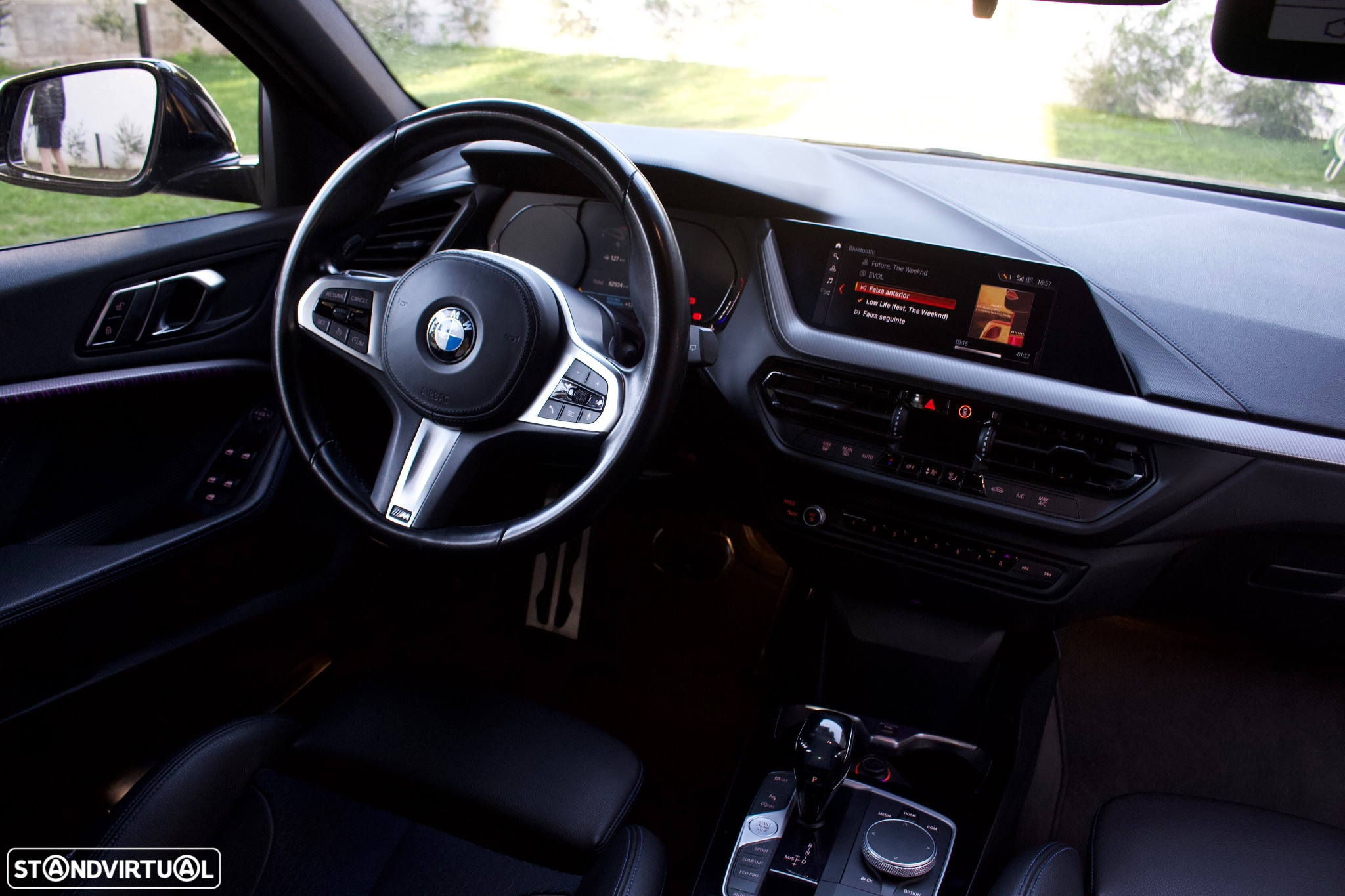 BMW 118 i Pack Desportivo M Auto - 28