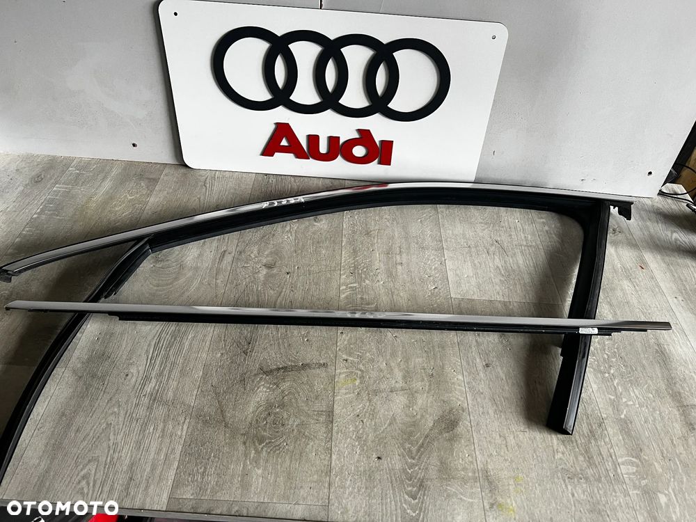 USZCZELKA SZYBY RAMKI DRZWI LISTWA ZGARNIAJĄCA LEWY LEWA PRZÓD AUDI Q3 83A  LEWY PRZÓD LEWA PRZEDNIA CHROM 83A837431 83A837475 - 1