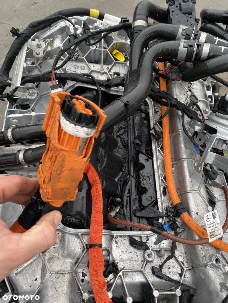Mercedes EQB 250 silnik kompletny - 10