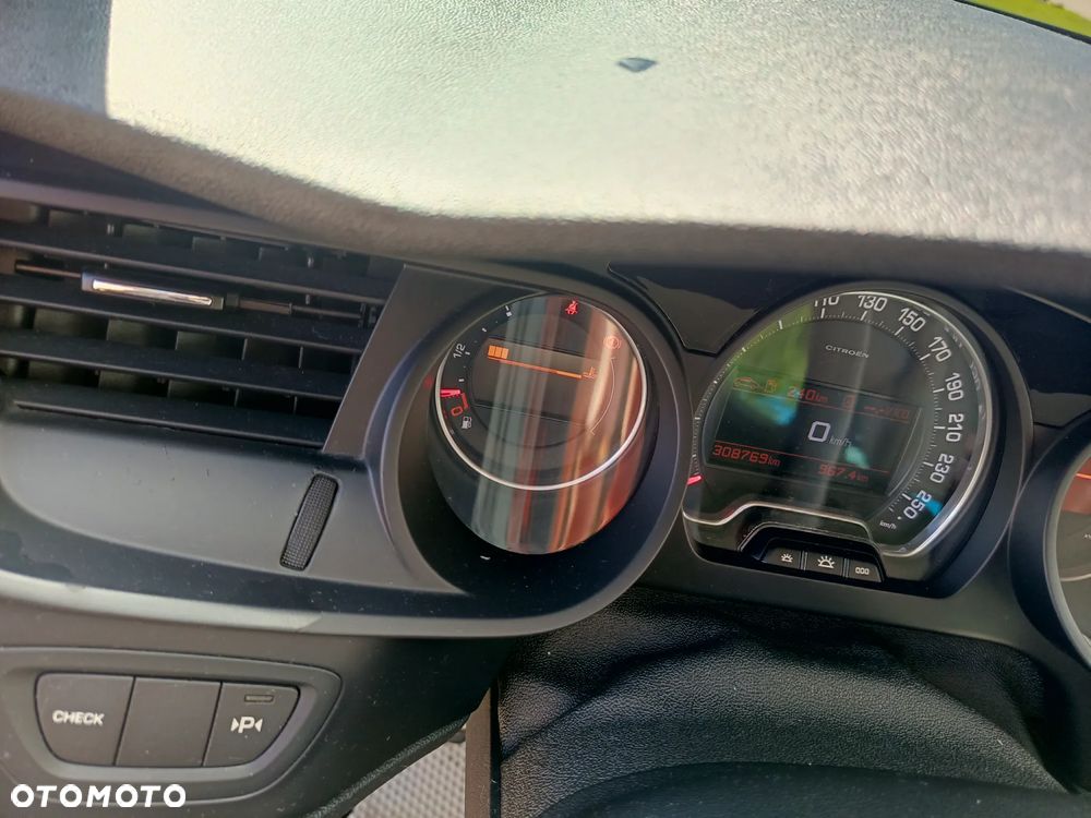 Citroën C5 2.0 HDi Exclusive - 8
