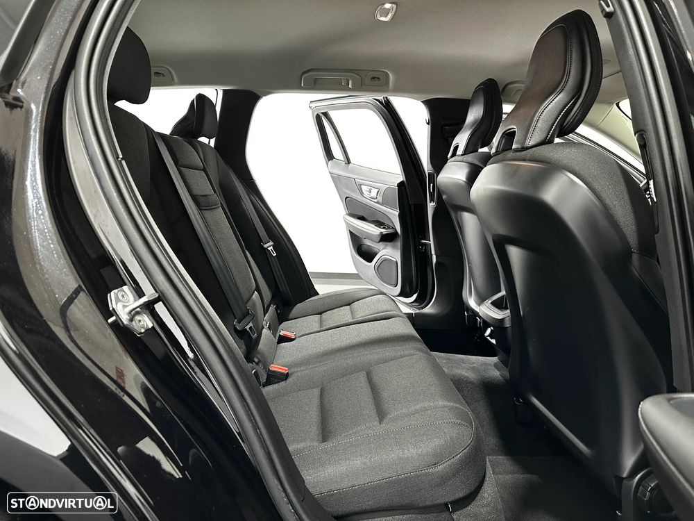 Volvo V60 2.0 T6 AWD TE Inscription Expression - 45