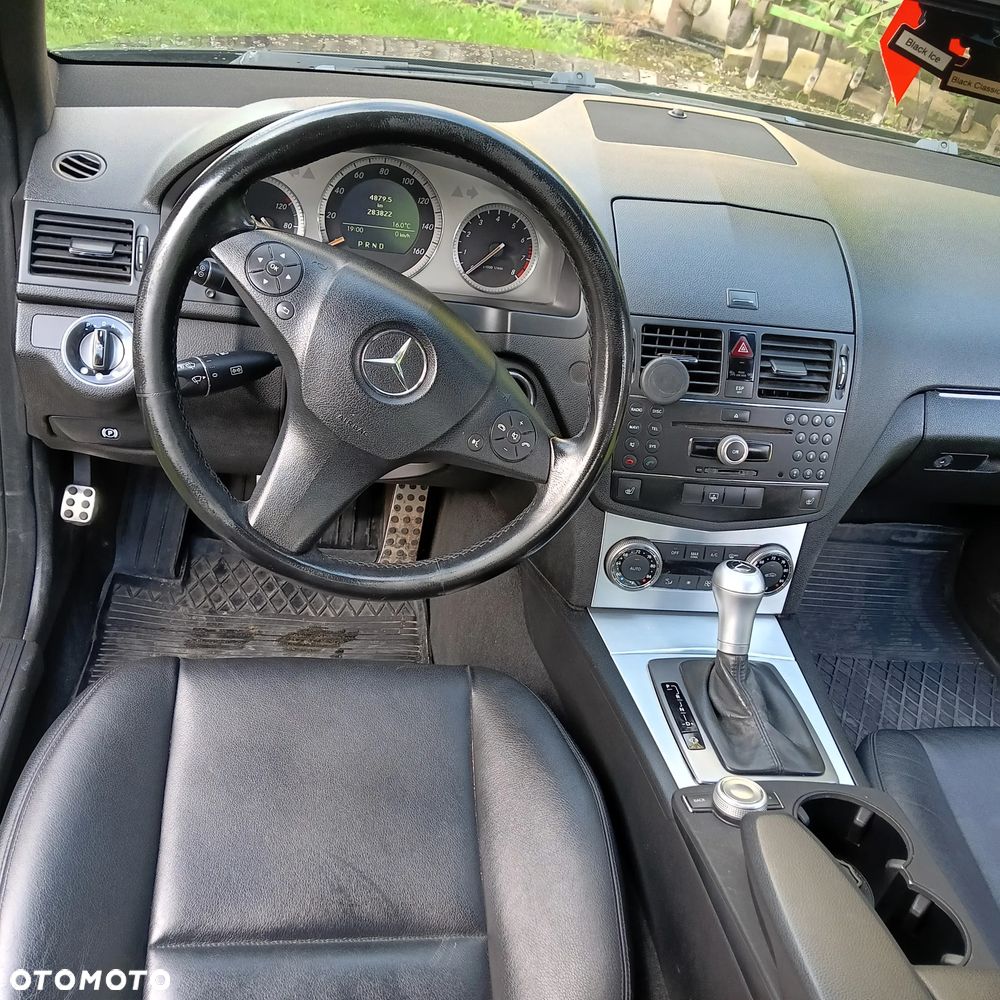 Mercedes-Benz Klasa C 300 7G-TRONIC - 11