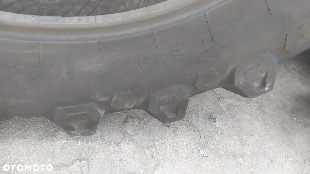 580/70R42 Pirelli TM700 J1829 J1877 JA115 JA471 - 7