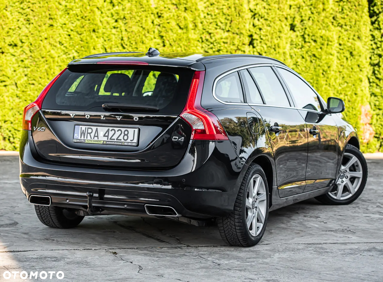 Volvo V60 D4 Momentum - 6