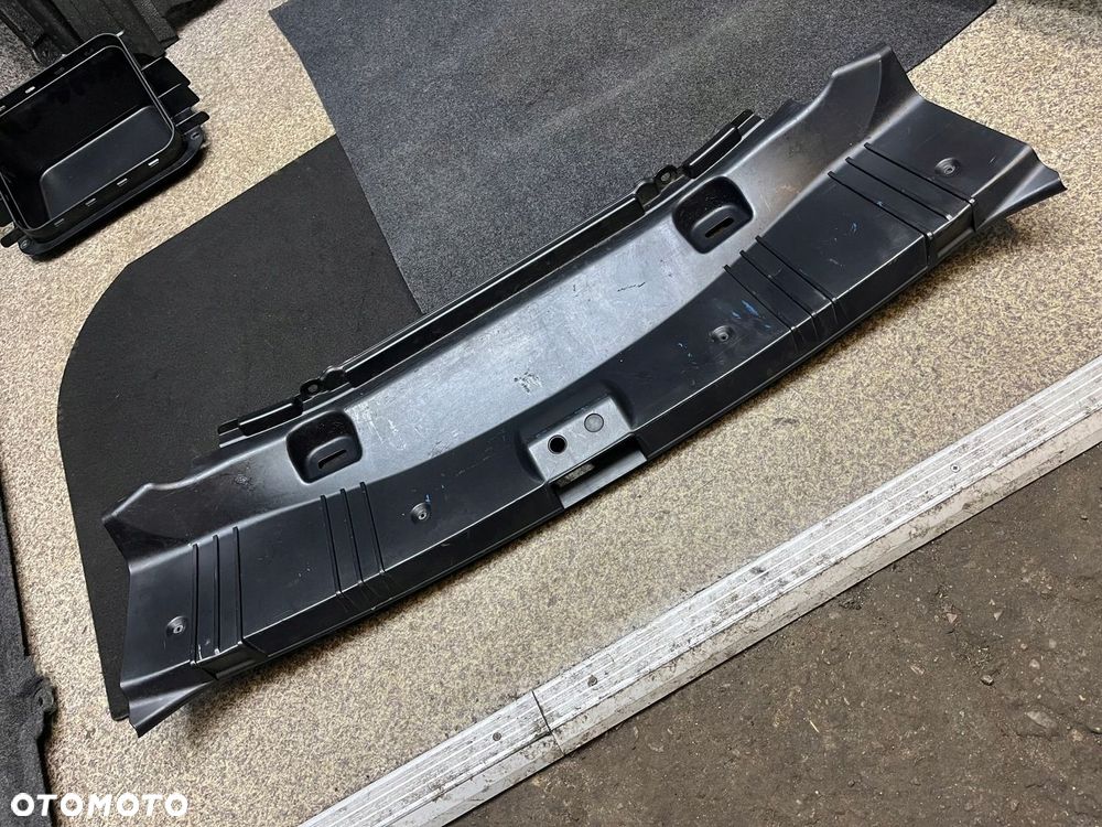 Wnetrze tapicerka boczki podloga dywan nakladka bagaznika tyl BMW E63 KPL - 8
