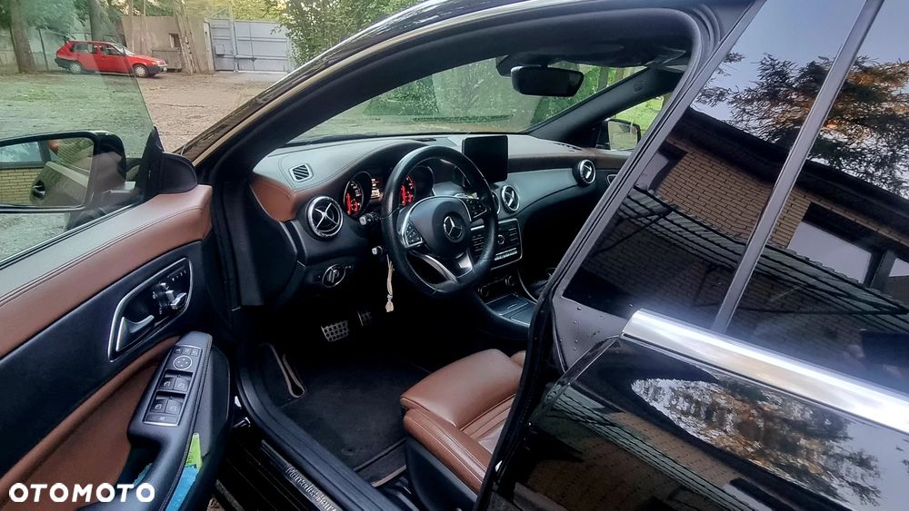 Mercedes-Benz CLA - 22