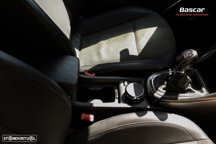 Opel Astra 1.7 CDTI Cosmo - 24