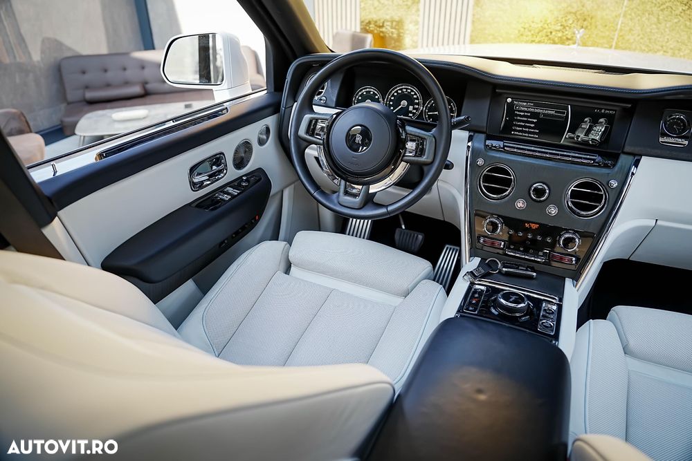 Rolls-Royce Cullinan Standard - 21